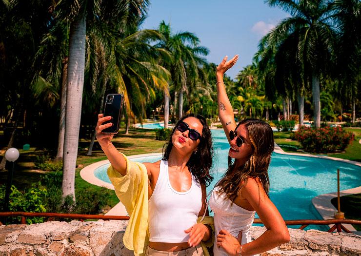 Spring Vibes. Hasta 35% DTO. Hotel El Dorado Royale Riviera Maya Spring Vibes. Hasta 35% DTO. Hotel El Dorado Royale Riviera Maya