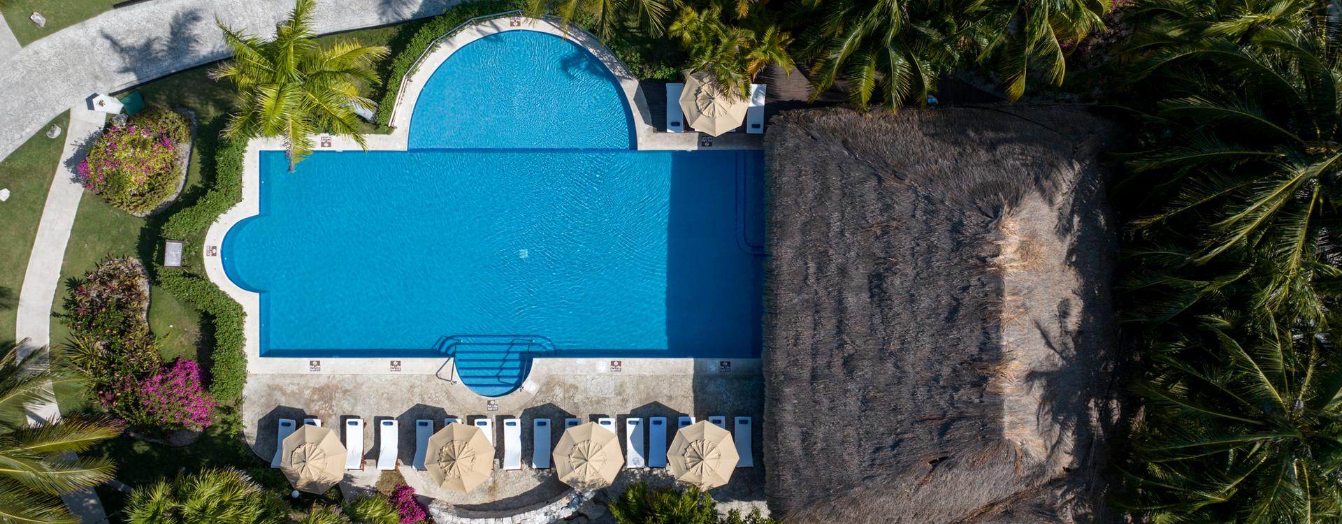 Swim up Bar Tucanes Hotel El Dorado Casitas Royale Riviera Maya Swim up Bar Tucanes Hotel El Dorado Casitas Royale Riviera Maya