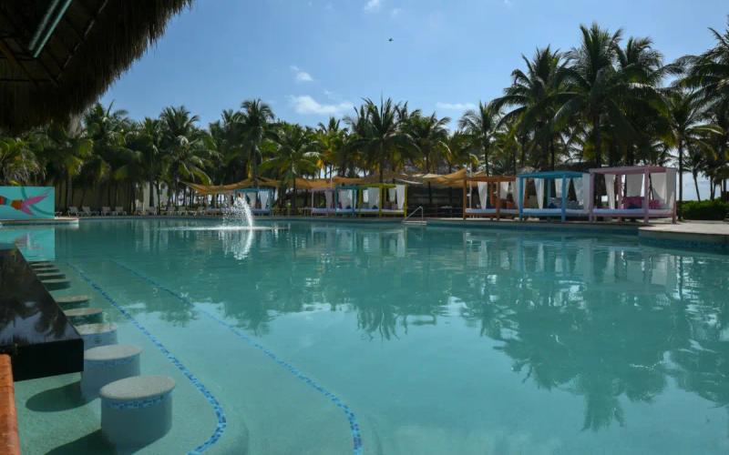 Swim-Up Bar La Isla Hotel El Dorado Royale Riviera Maya Swim-Up Bar La Isla Hotel El Dorado Royale Riviera Maya