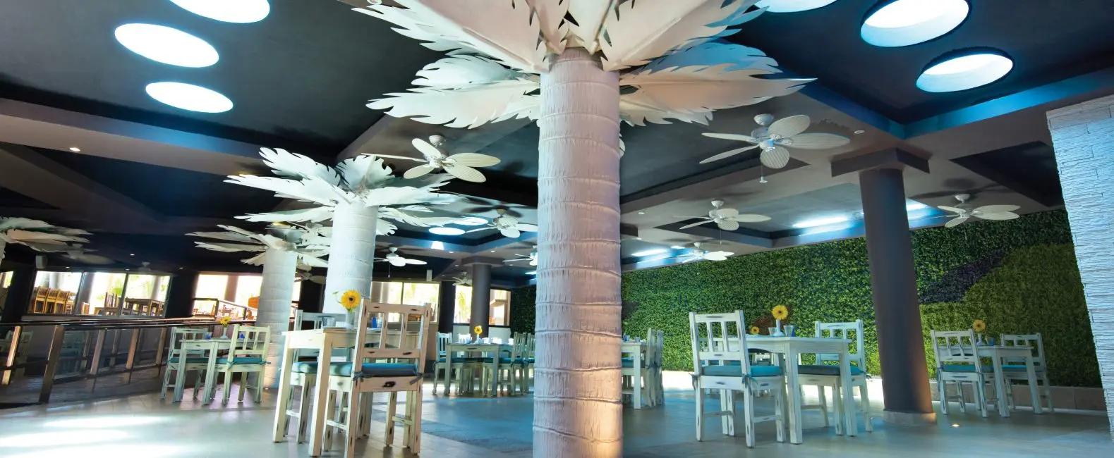 Driftwood Gourmet Oceanfront Restaurant & BBQ Corner Hotel El Dorado Seaside Palms Puerto Aventuras Driftwood Gourmet Oceanfront Restaurant & BBQ Corner Hotel El Dorado Seaside Palms Puerto Aventuras