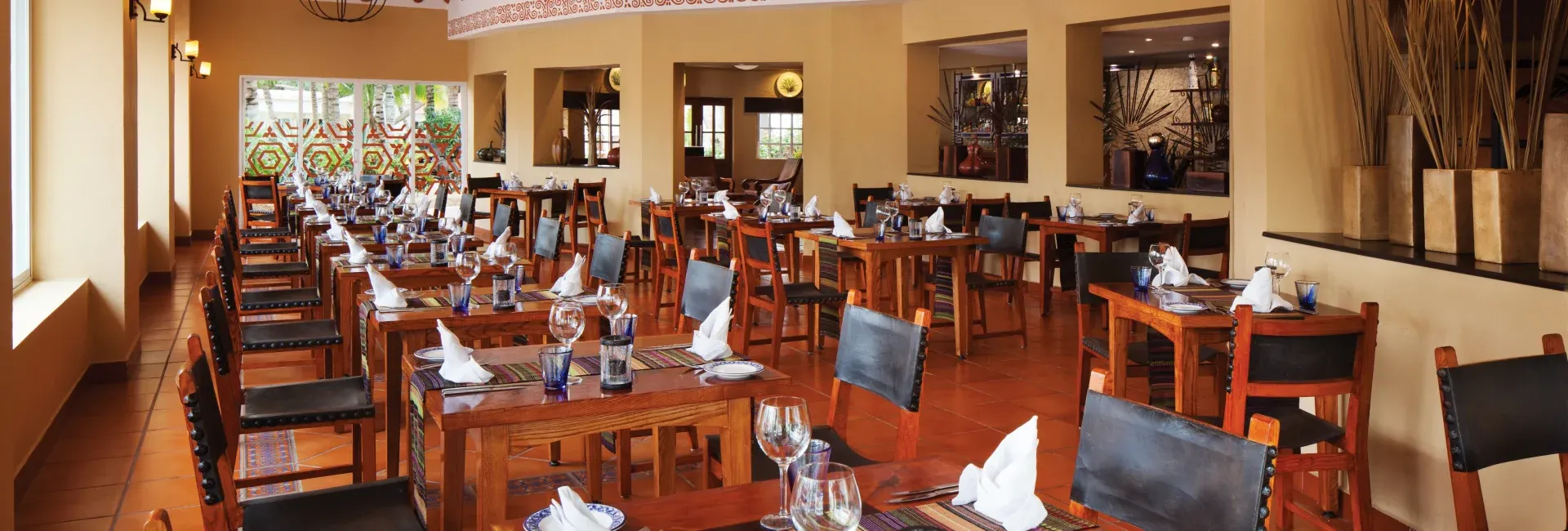 La carreta Hotel El Dorado Seaside Palms Puerto Aventuras La carreta Hotel El Dorado Seaside Palms Puerto Aventuras