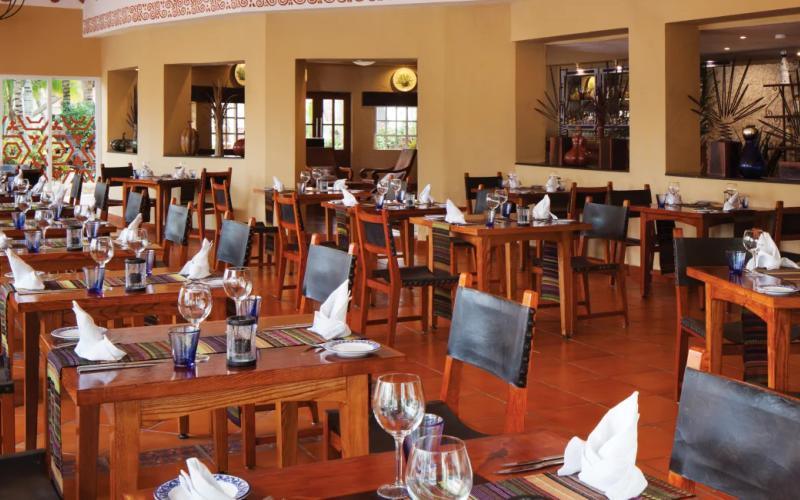 La carreta Hotel El Dorado Seaside Palms Puerto Aventuras La carreta Hotel El Dorado Seaside Palms Puerto Aventuras