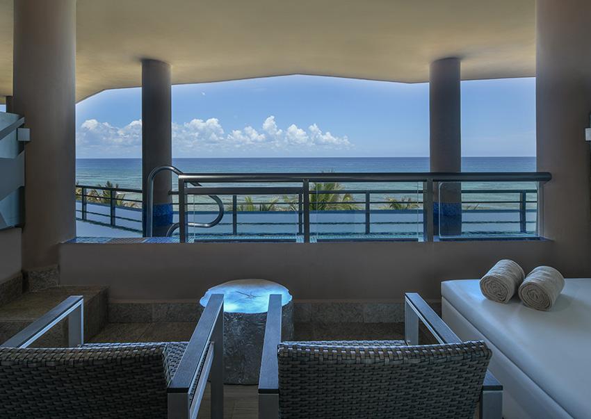 Royal Retreat Oceanfront Swim Up Suite Hotel El Dorado Seaside Suites Puerto Aventuras Royal Retreat Oceanfront Swim Up Suite Hotel El Dorado Seaside Suites Puerto Aventuras