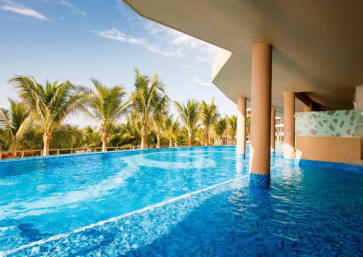 Oceanfront Pool Swim-Up Suite Hotel El Dorado Seaside Suites Puerto Aventuras Oceanfront Pool Swim-Up Suite Hotel El Dorado Seaside Suites Puerto Aventuras